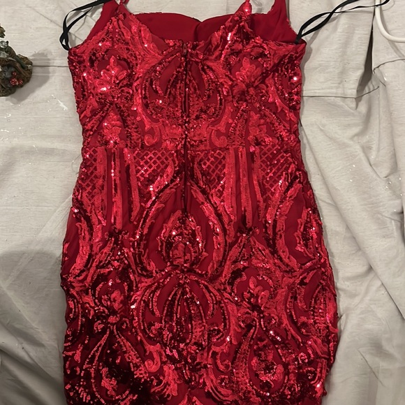 Show Stopper Red Dress With Sequence - Picture 6 of 6